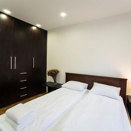 Free.Three Belgrado Exterior foto