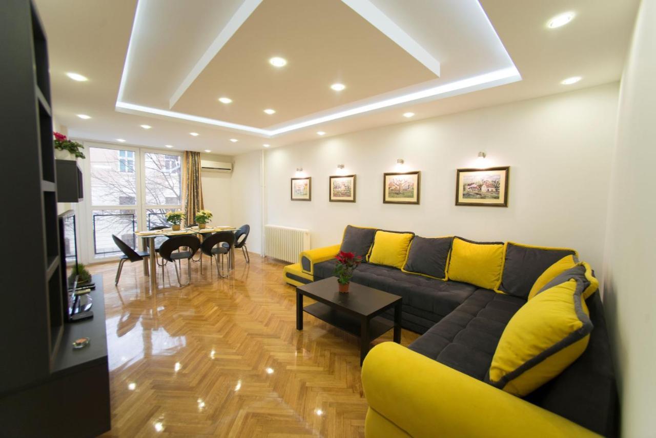 Free.Three Belgrado Exterior foto