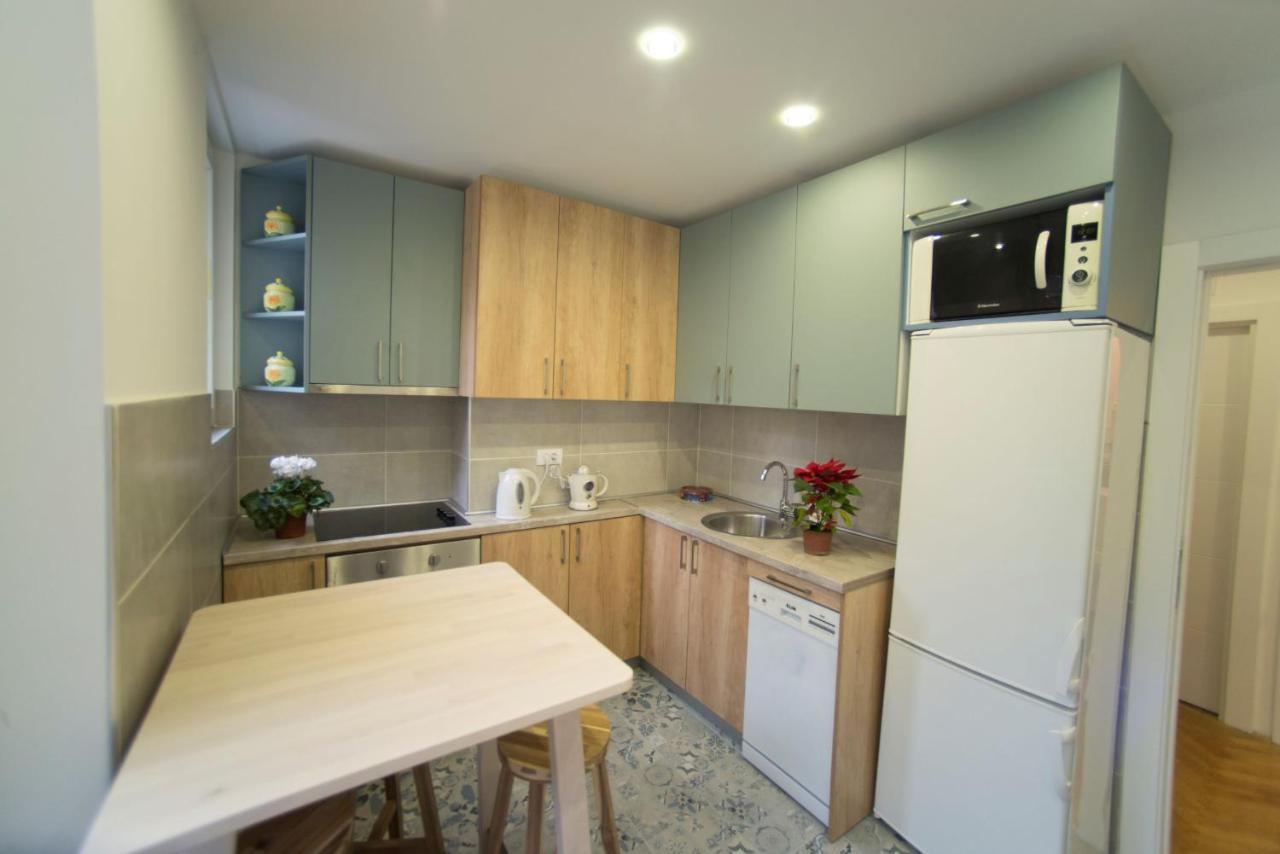 Free.Three Belgrado Exterior foto
